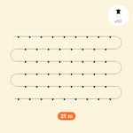 Guirlande lumineuse d’extérieur de 25 mètres avec 50 ampoules rondes blanches opaques, montées sur un câble noir, parfaite pour illuminer une terrasse, un jardin ou une pergola.